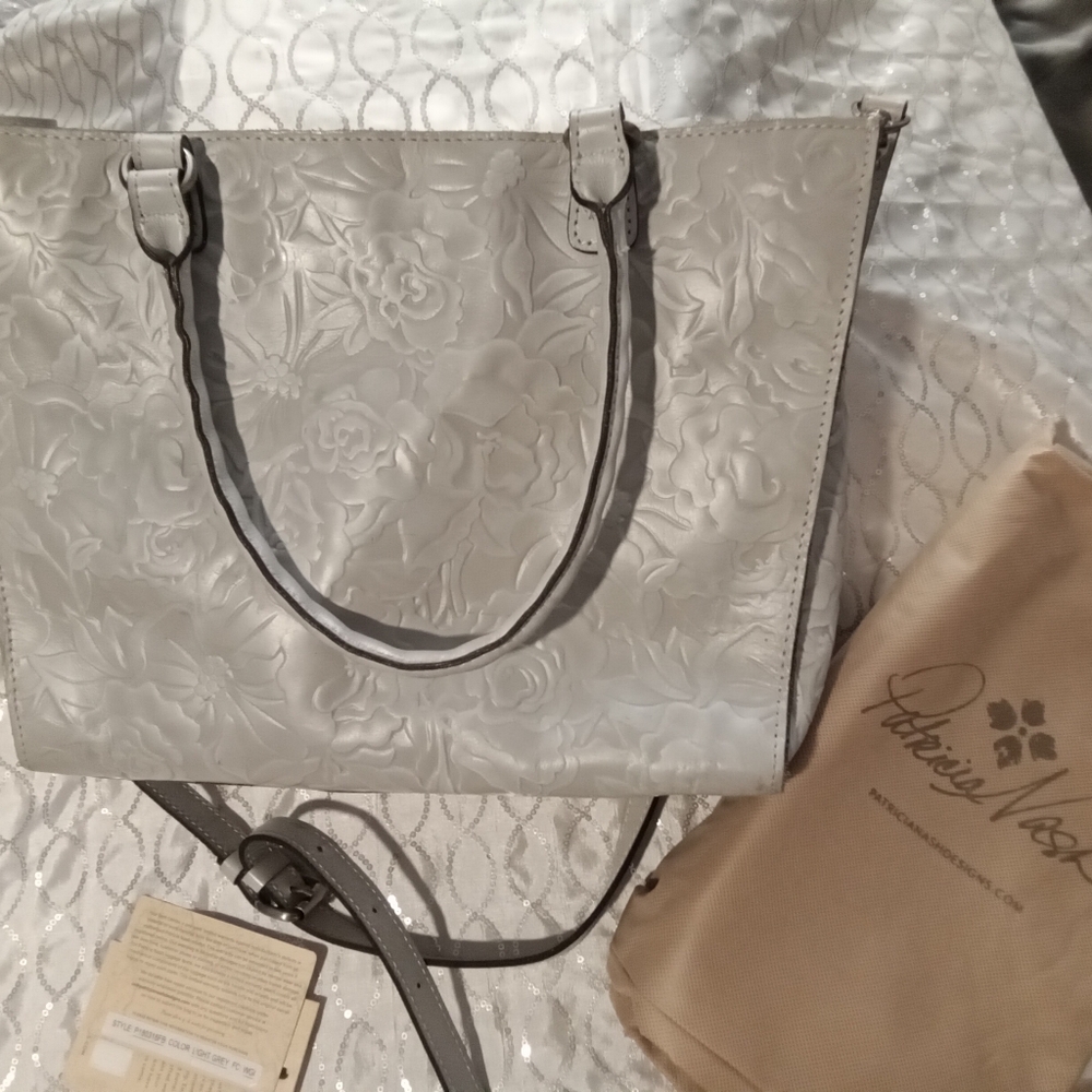 NWT PATRICIA NASH LEATHER PURSE